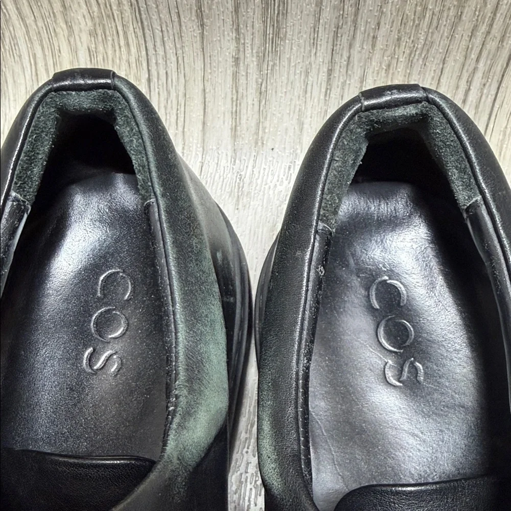 COS pre owned